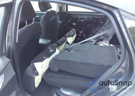 2023 Kia Forte Lxs z USA, uszkodzony, nr VIN 3KPF24AD4PE594963